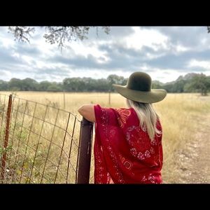 Meet your Posher, Catherine